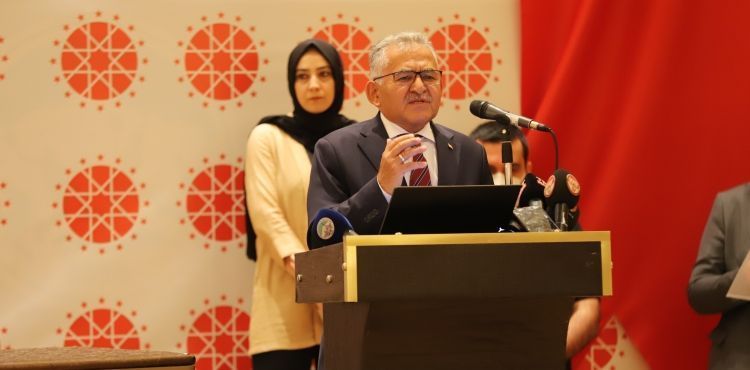 BAŞKAN BÜYÜKKILIÇ, YAYGIN VE YEREL MEDYA MENSUPLARI İLE PANELDE BULUŞTU