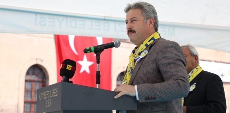 BAŞKAN PALANCIOĞLU KAYSERİ LİSESİ MEZUNLARI BULUŞMASINA KATILDI