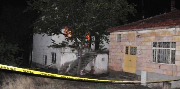 Azerbaycan uyruklu kadını öldürüp, tren önüne atlayarak intihar etmiş