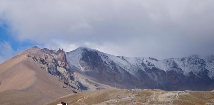 Erciyes’in zirvesi beyaza büründü