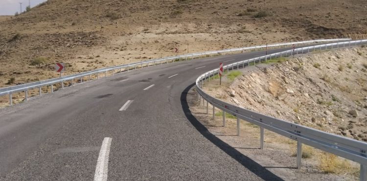 BÜYÜKŞEHİR, 10 KIRSAL BÖLGENİN YOLLARINA NEŞTER VURDU