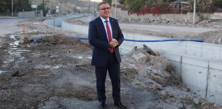 BAŞKAN ÖZDOĞAN ÖRENDERE KANALINDA İNCELEME YAPTI