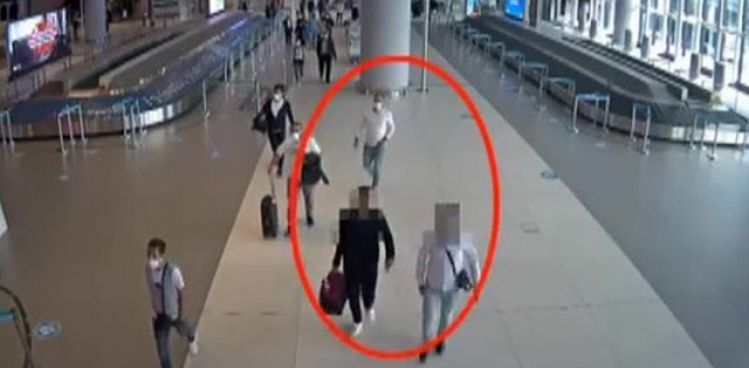 İSTANBUL HAVALİMANI'NDA 2 YOLCUNUN MİDESİNDEN 244 KAPSÜL EROİN ÇIKTI