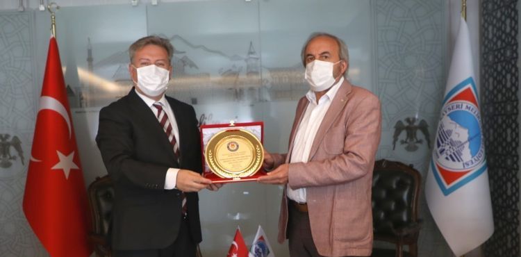 EĞİTİM-BİR-SEN’DEN MELİKGAZİ’YE EĞİTİME DESTEK TEŞEKKÜRÜ