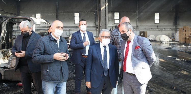 BAŞKAN BÜYÜKKILIÇ, YANGIN ÇIKAN FABRİKADA İNCELEMELERDE BULUNDU