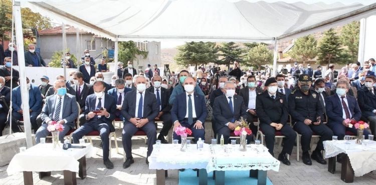 YAHYALI’DA 50 MİLYON TL’LİK YATIRIMLARIN TOPLU AÇILIŞI YAPILDI