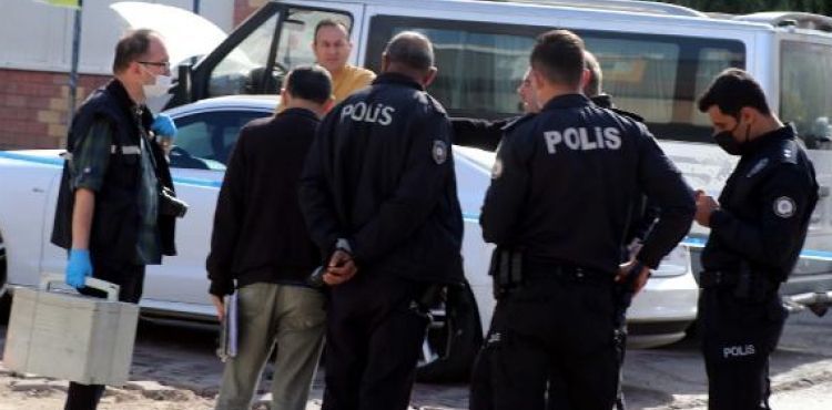 Tartıştığı bacanağını sokak ortasında vurdu