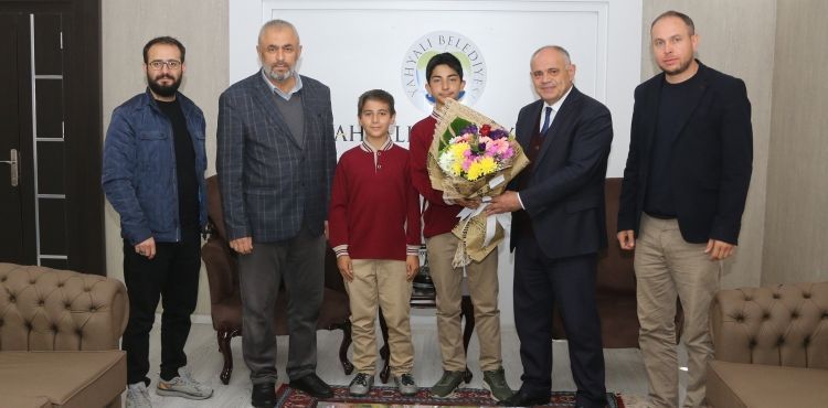 BAŞKAN ÖZTÜRK’TEN ÜRETKEN GENÇLERE DESTEK SÖZÜ