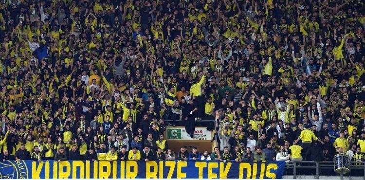 Kadıköy'de 'Yönetim İstifa' sesleri