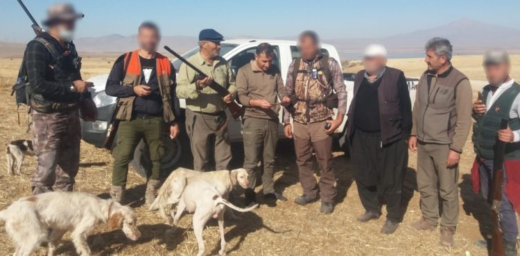 Yasa dışı avcılara suçüstü
