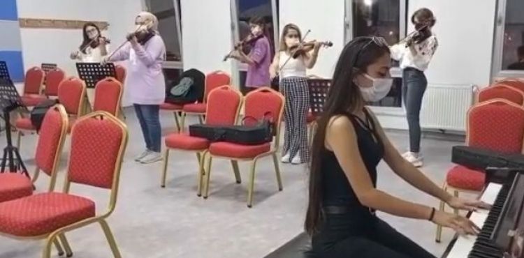 BÜYÜKŞEHİR BELEDİYESİ KONSERVATUVARI EĞİTİME BAŞLIYOR