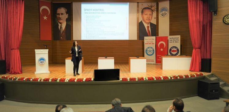 MELİKGAZİ BELEDİYESİ HİZMET İÇİ EĞİTİMLERE DEVAM EDİYOR