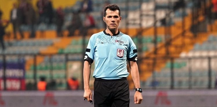 Kayserispor - Karagümrük maçını Burak Şeker yönetecek