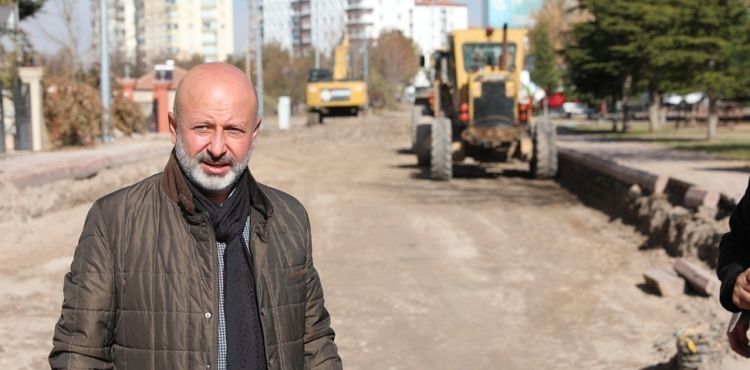 BAŞKAN ÇOLAKBAYRAKDAR, “SEYRANİ ’YE YENİ ÇEHRE İÇİN EN KONFORLU YOLLAR KAZANDIRIYORUZ”