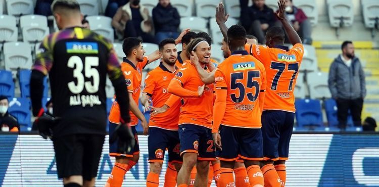 Başakşehir yine kazandı! Seri 5 maça çıktı