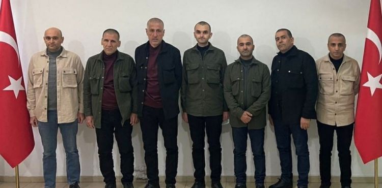 Libya'da 2 yıldır alıkonulan 7 Türk vatandaşı yurda getirildi!