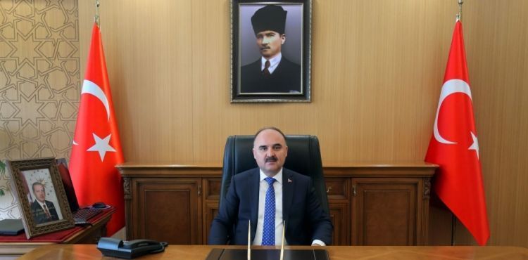 Vali Şehmus Günaydın’ın 24 Kasım Öğretmenler Günü Kutlama Mesajı