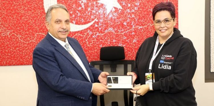 “EKOLOJİ, DÜNYANIN EN ÖNEMLİ KONUSU”