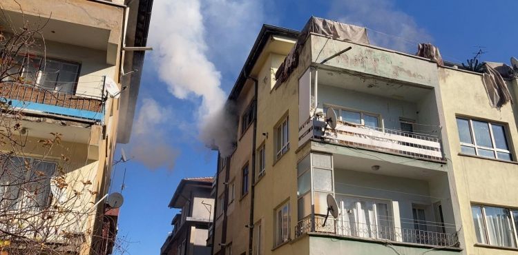 Sahabiye’de Yangın: 6 Kişilik Aile Ölümden Döndü