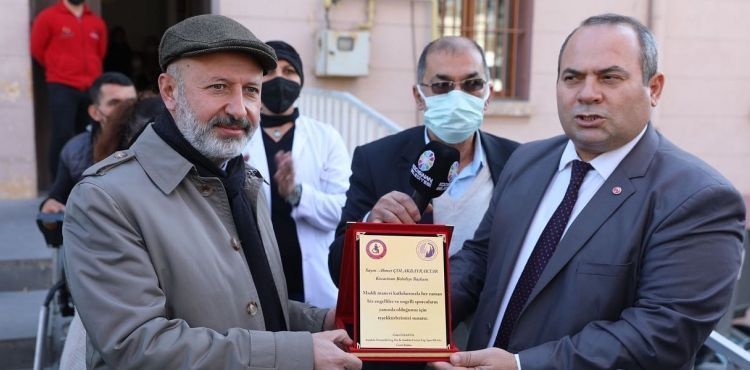 BAŞKAN ÇOLAKBAYRAKDAR, ENGELLİLERİN GÖNÜLLERİNE DOKUNDU
