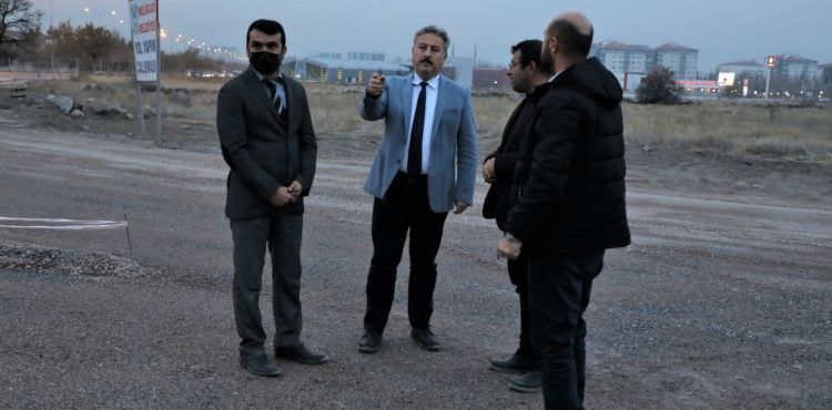 MELİKGAZİ’DE YENİ YOLLAR İLE KONFORLU VE GÜVENLİ ULAŞIM