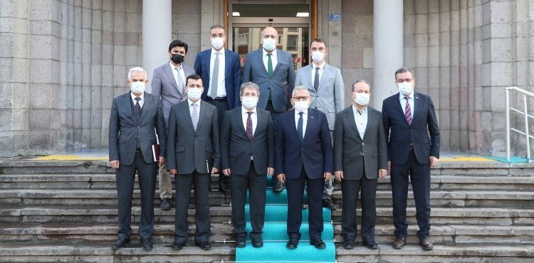 BAŞKAN BÜYÜKKILIÇ’TAN “SAĞLIK YATIRIMLARI” TOPLANTISI