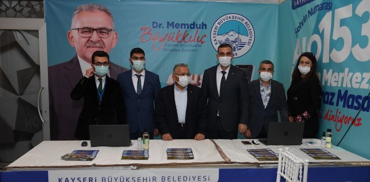 BAŞKAN BÜYÜKKILIÇ KİTAPSEVERLERLE BULUŞTU, ŞİİR OKUDU