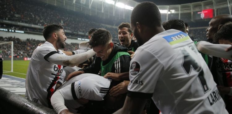 Beşiktaş'tan muhteşem geri dönüş