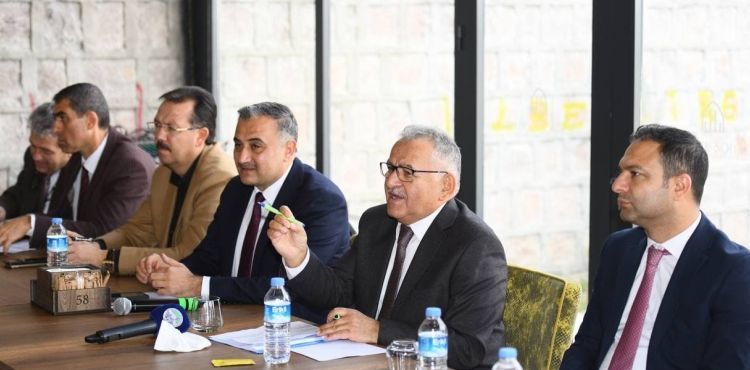 BAŞKAN BÜYÜKKILIÇ, DEVELİ’DE 77 MUHTARLA BULUŞTU