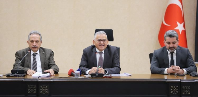 BAŞKAN BÜYÜKKILIÇ’TAN TALAS’TA MUHTARLARLA İSTİŞARE TOPLANTISI