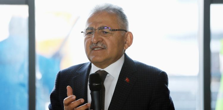 BÜYÜKKILIÇ, ÖZHASEKİ İLE BİRLİKTE ERCİYES’TE OTEL AÇILIŞINA KATILDI