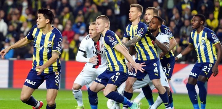 Dev derbide dört gol var, kazanan yok