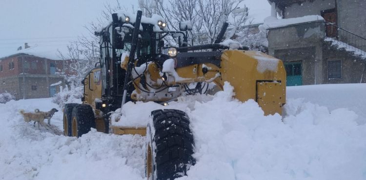 BÜYÜKŞEHİR, KAPALI MAHALLE YOLU BIRAKMADI