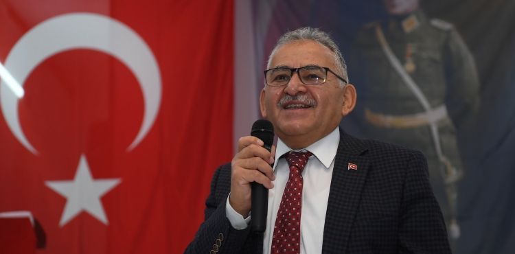 BAŞKAN BÜYÜKKILIÇ, PINARBAŞI’DA MUHTARLARLA İSTİŞARE TOPLANTISI YAPTI