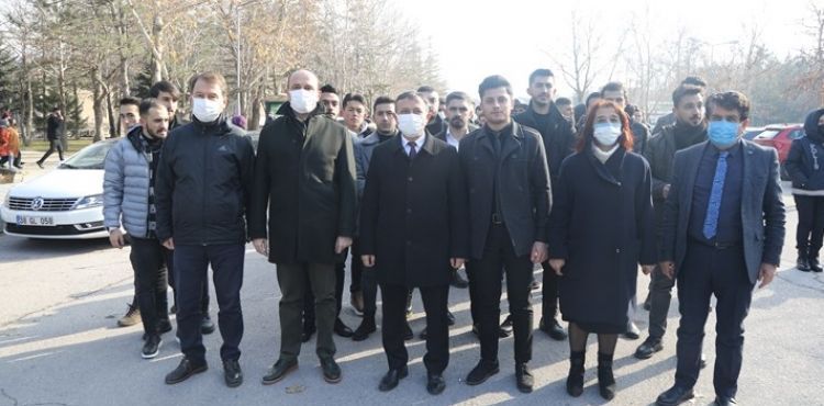 ERÜ Rektörü Çalış, “Sarıkamış Şehitlerini Anma Yürüyüşüne” destek verdi