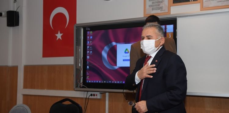 BAŞKAN BÜYÜKKILIÇ’TAN LİSE ÖĞRENCİLERİNE “ÇANAKKALE” JESTİ