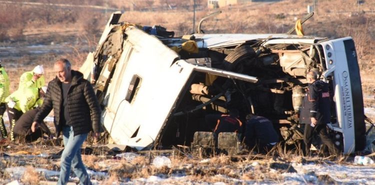 Erciyes dönüşü minibüs kazasında ölü sayısı arttı