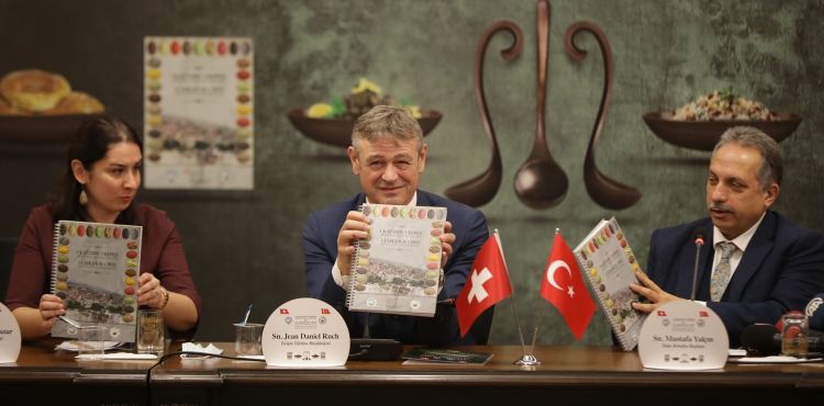 ‘1 KAZANDA 3 KEPÇE’YE GÖRKEMLİ TANITIM
