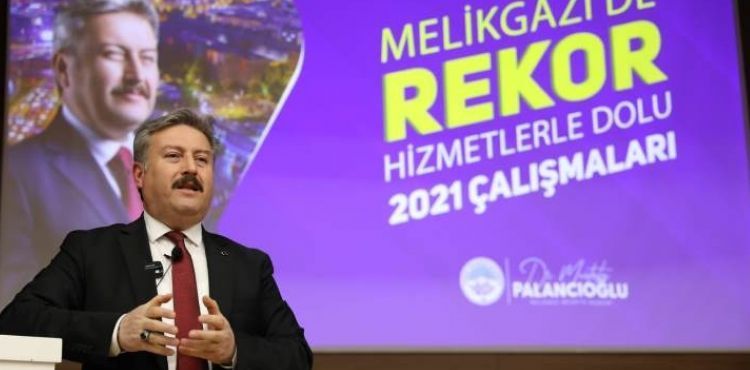 MÜTEAHHİTLER, KENTSEL DÖNÜŞÜM ÇALIŞMALARI HAKKINDA BİLGİLENDİRİLDİ