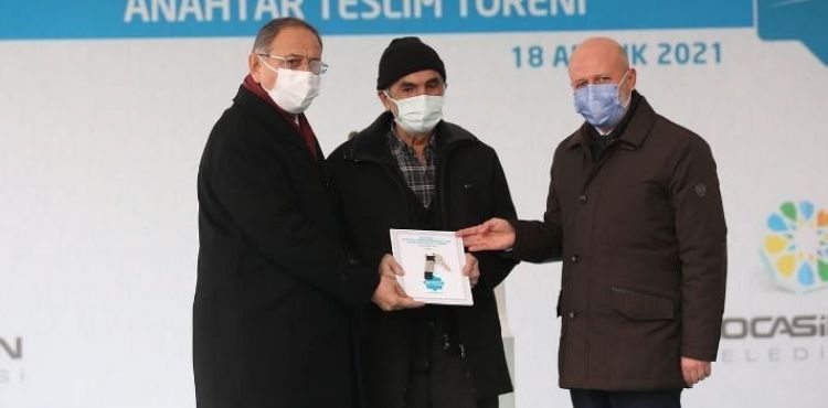 BAŞKAN ÇOLAKBAYRAKDAR, “DÖNÜŞÜMLE 764 AİLE BU KIŞI, SICACIK EVLERİNDE GEÇİRİYOR”