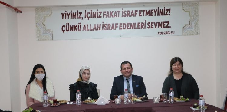 Gençlik ve Spor İl Müdürlüğü’nden ‘Sınavlara 5 dakika mola’ etkinliği