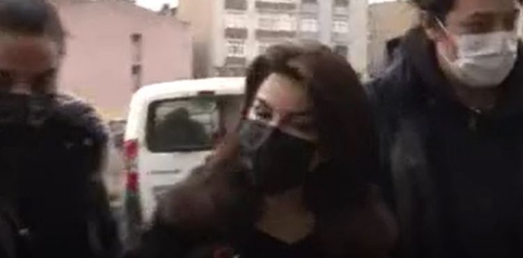 Gazeteci Sedef Kabaş adliyeye sevk edildi