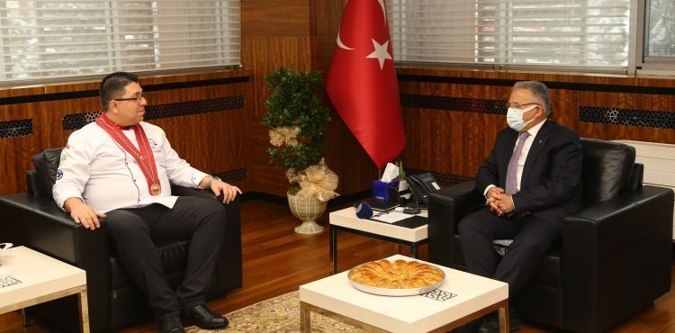 BAŞKAN BÜYÜKKILIÇ İLE GASTRONOMİ ŞEHRİNİN USTALARI BULUŞTU