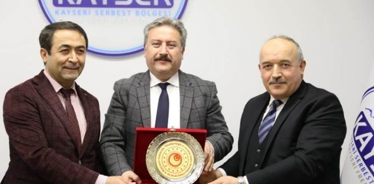 BAŞKAN PALANCIOĞLU GÜMRÜK ÇALIŞANLARININ GÜNÜNÜ KUTLADI