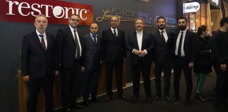 BAŞKAN PALANCIOĞLU, İSTANBUL MOBİLYA FUARINI ZİYARET ETTİ