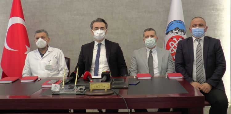 İlhan Şahin: “Birçok doktor mesleğine küskün ve bıkkın”