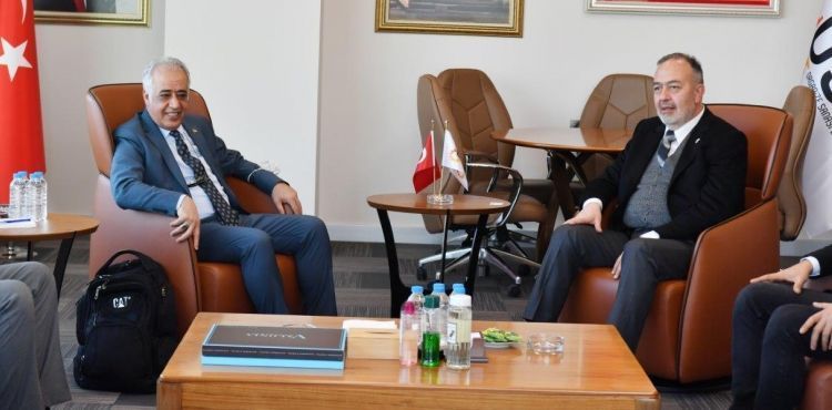 İRAN İLE İLİŞKİLERİ GELİŞTİRECEK GÖRÜŞME