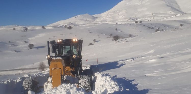 BÜYÜKŞEHİR, 95 KIRSAL MAHALLE YOLUNU ULAŞIMA AÇTI