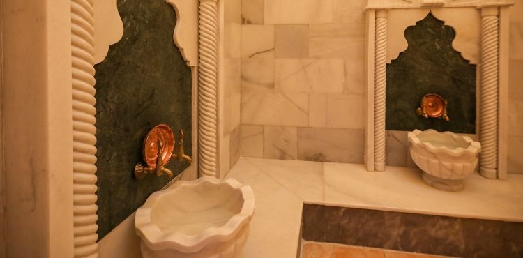 TALAS’IN TARİHİ HAMAMI GÖZ KAMAŞTIRIYOR