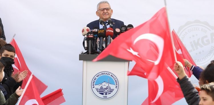 BAŞKAN BÜYÜKKILIÇ’TAN İLDEM’E ARMAĞAN